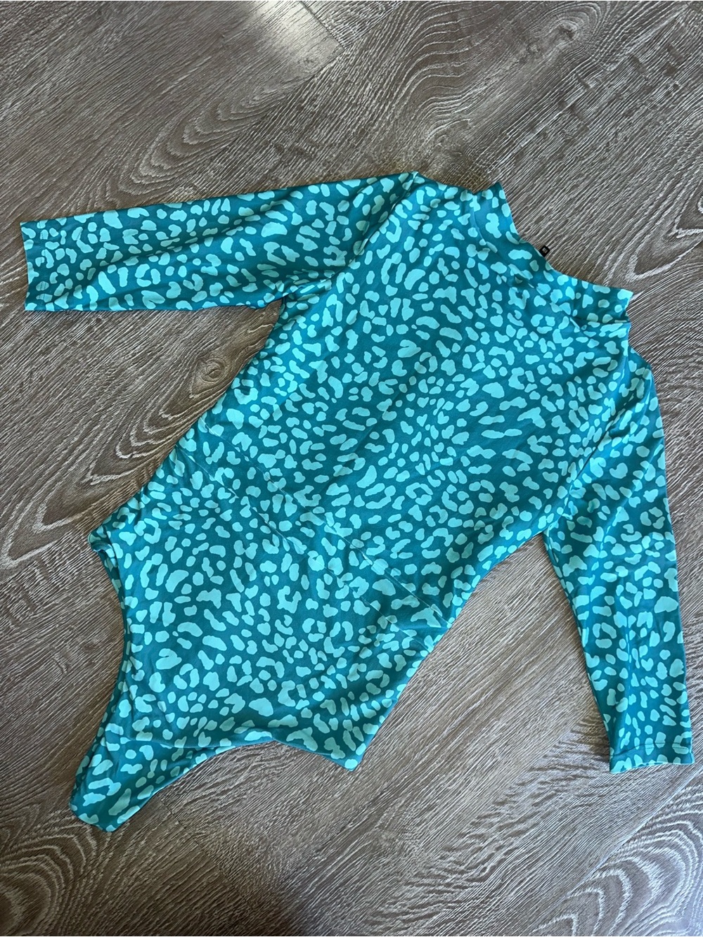 Midori Nalu Rails Surf Suit Sz L